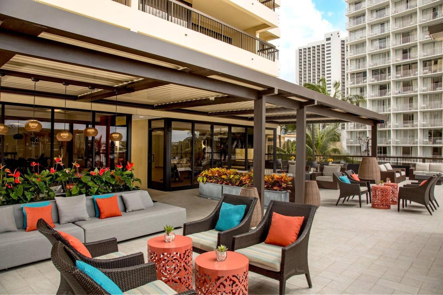 Luxury Oceanfront 2 Bedroom Apartment At Waikiki Beach Tower Honolulu Exterior photo