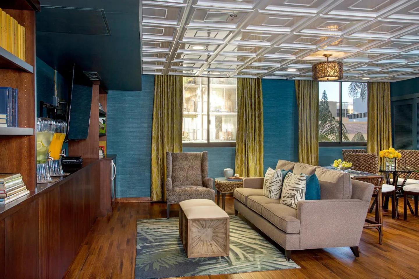 Luxury Oceanfront 2 Bedroom Apartment At Waikiki Beach Tower Honolulu Exterior photo