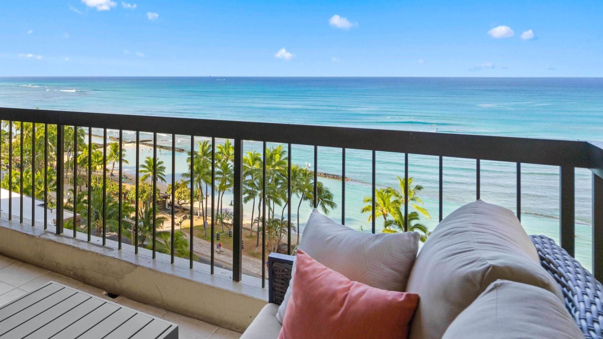 Luxury Oceanfront 2 Bedroom Apartment At Waikiki Beach Tower Honolulu Exterior photo