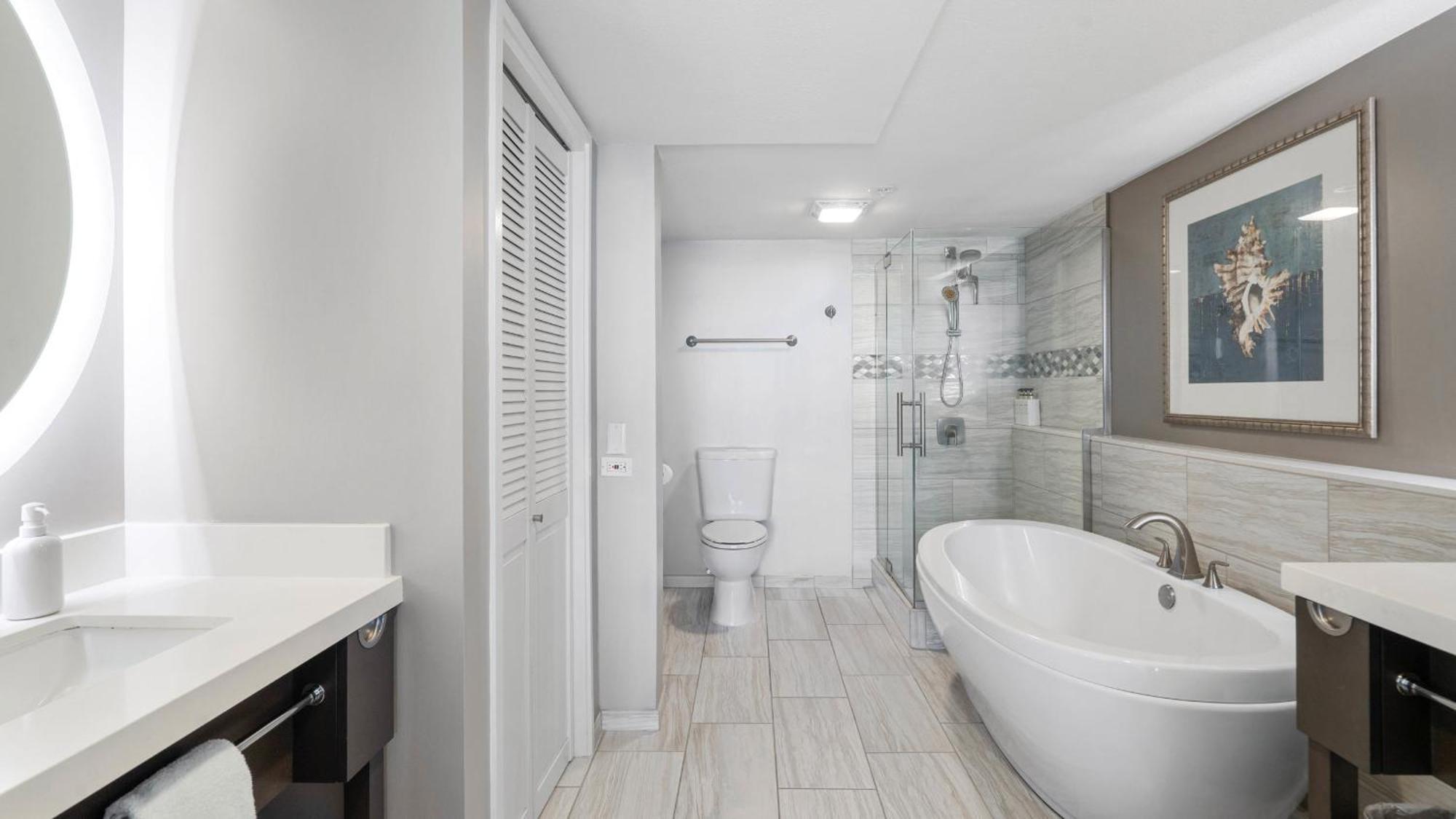 Luxury Oceanfront 2 Bedroom Apartment At Waikiki Beach Tower Honolulu Exterior photo