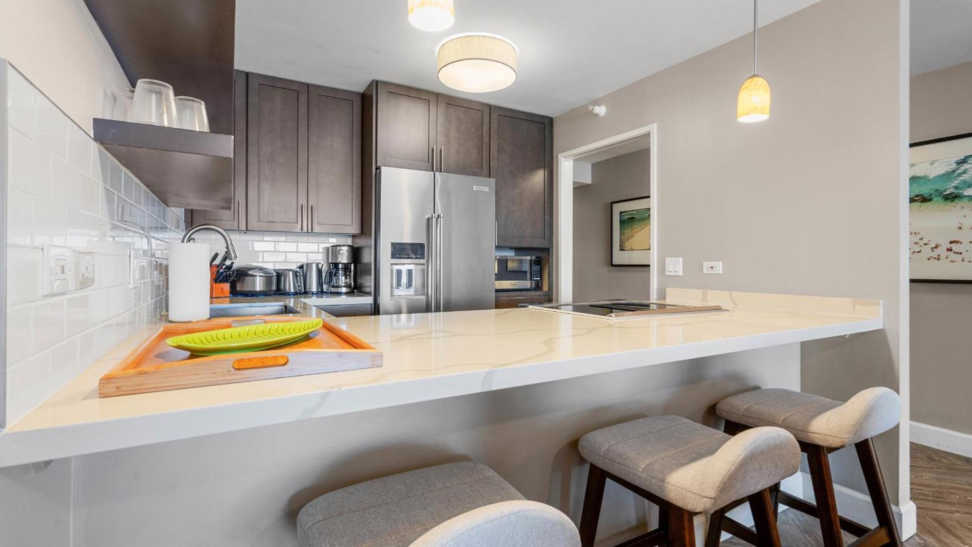 Luxury Oceanfront 2 Bedroom Apartment At Waikiki Beach Tower Honolulu Exterior photo