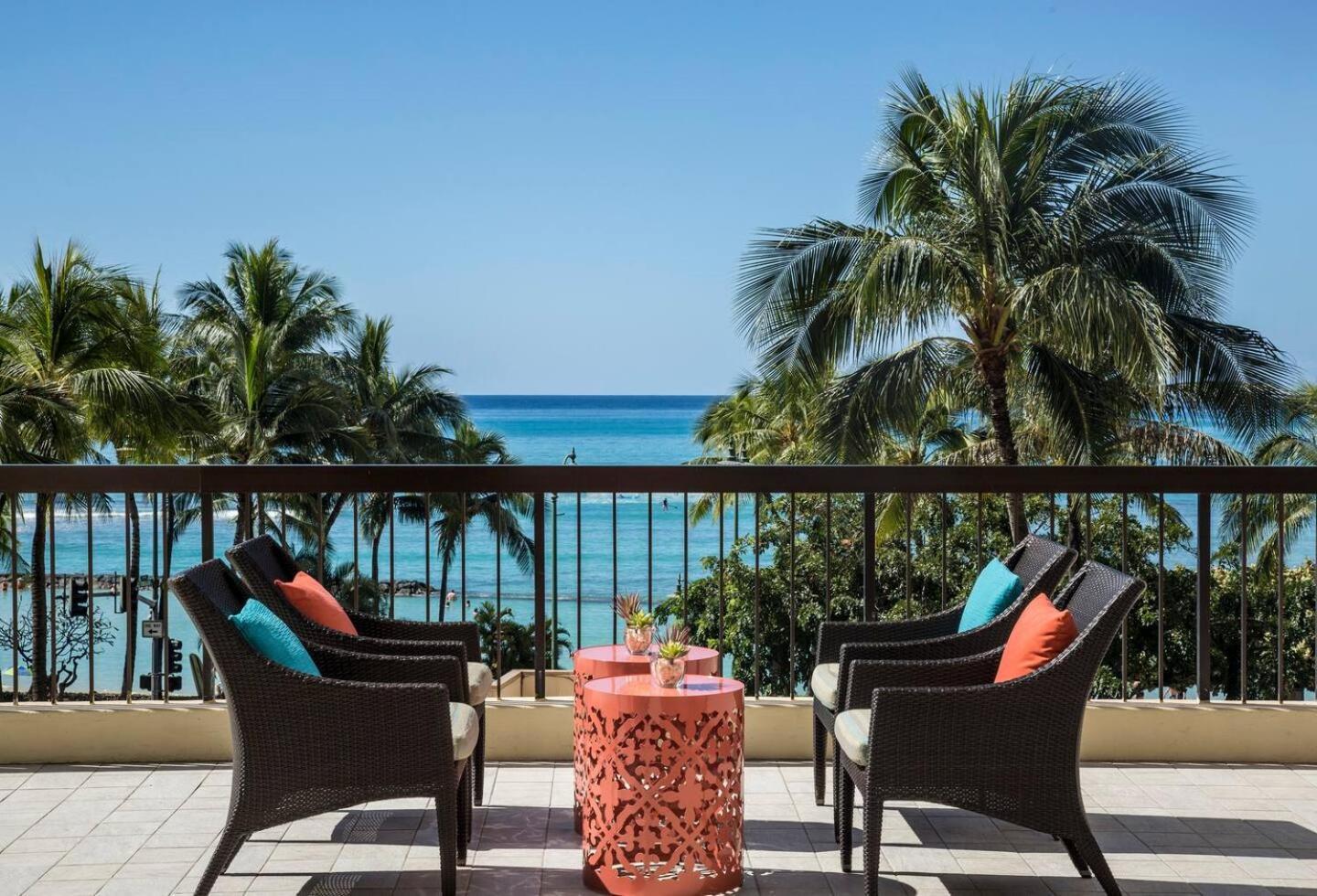 Luxury Oceanfront 2 Bedroom Apartment At Waikiki Beach Tower Honolulu Exterior photo