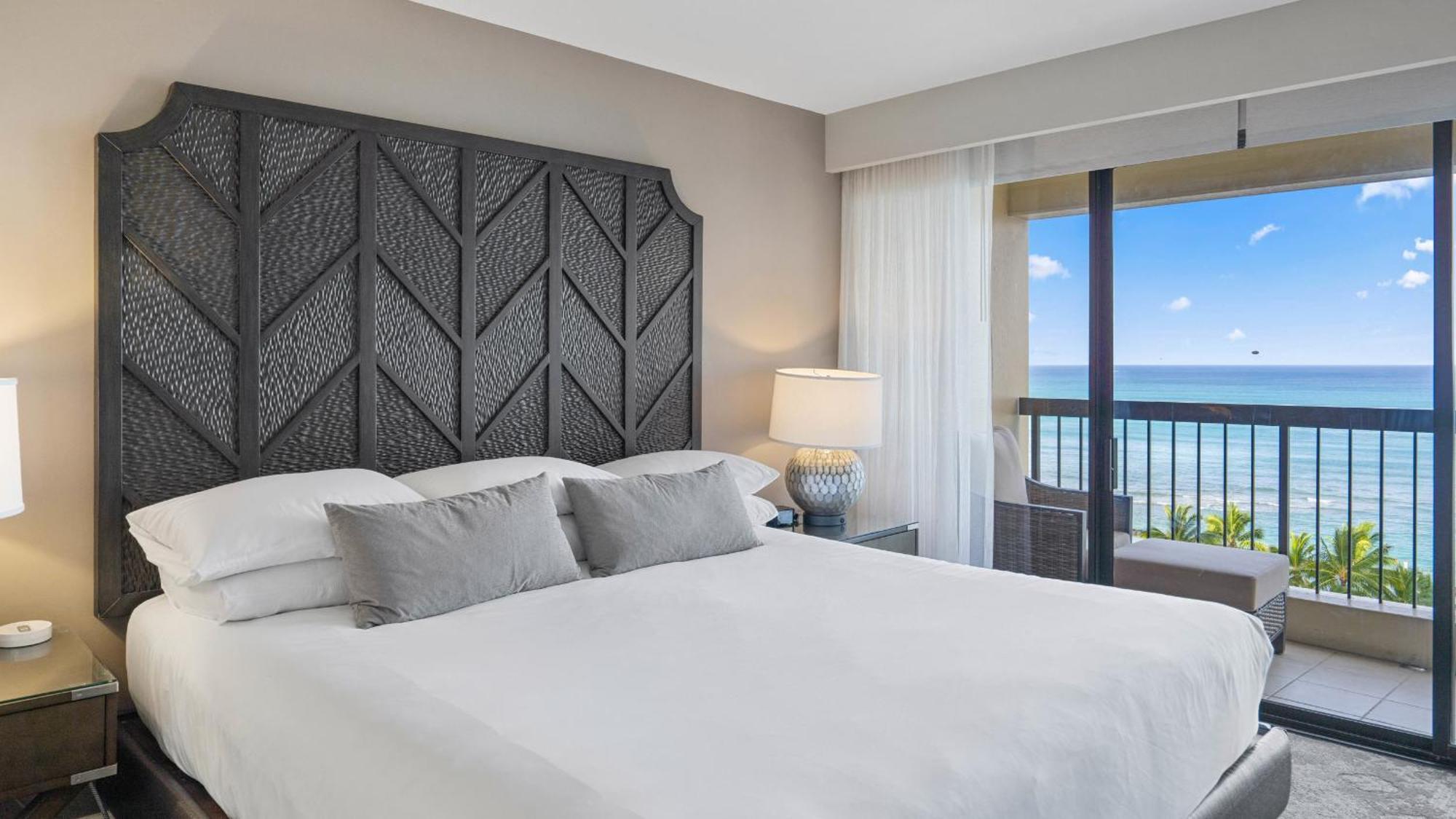 Luxury Oceanfront 2 Bedroom Apartment At Waikiki Beach Tower Honolulu Exterior photo