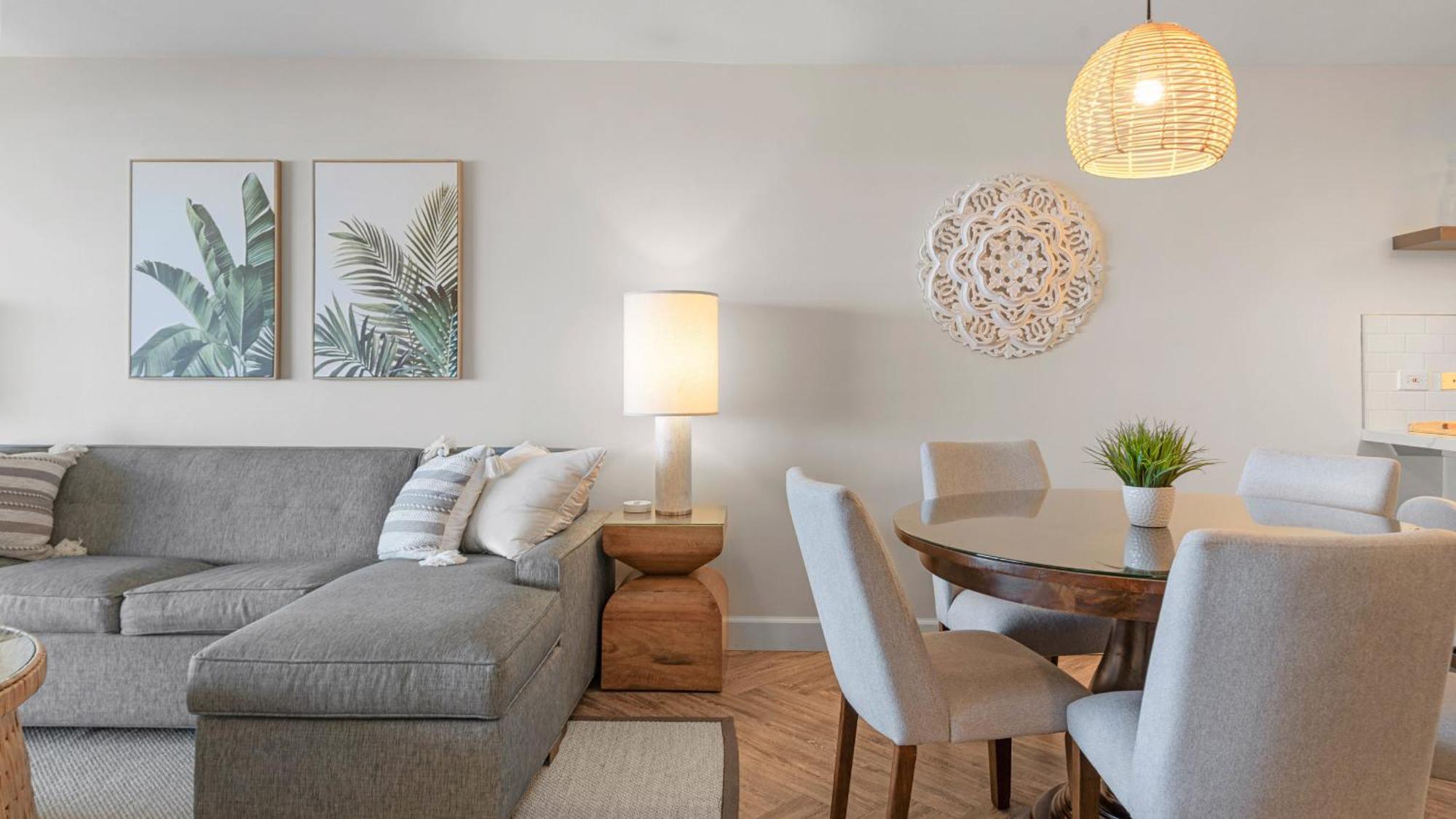 Luxury Oceanfront 2 Bedroom Apartment At Waikiki Beach Tower Honolulu Exterior photo